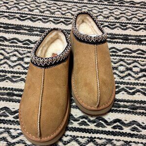 New mens uggs Tasman